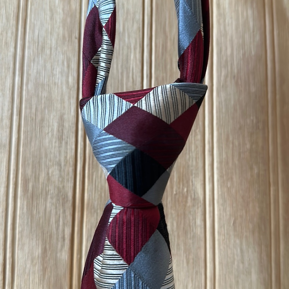 Geoffrey Beene - Maroon and Silver Tie